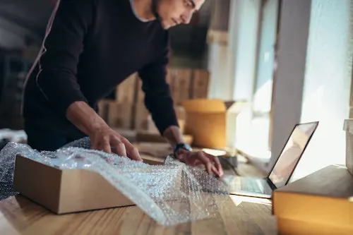 Amazon FBA o Dropshipping? Entrambi hanno il loro fascino.